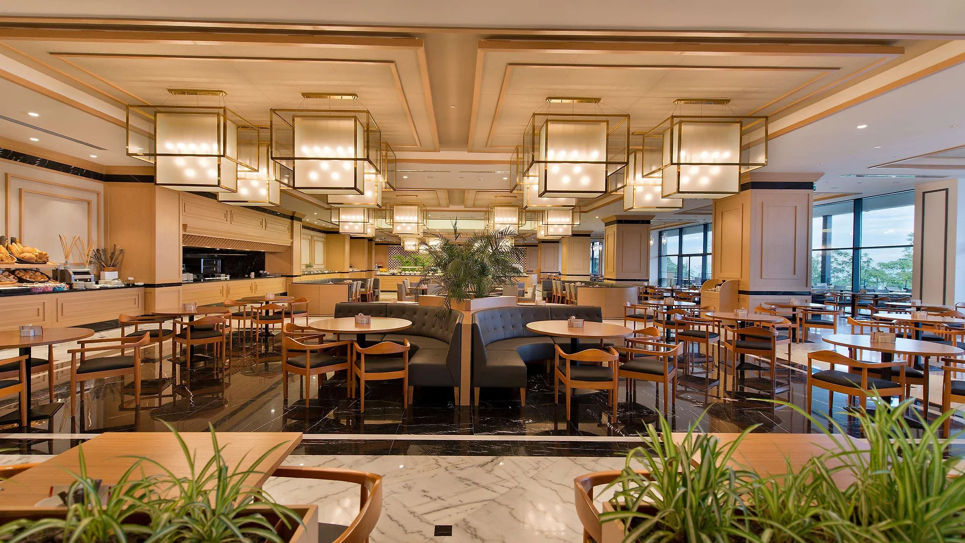 Ramada Plaza Hotel & Spa ترابزون