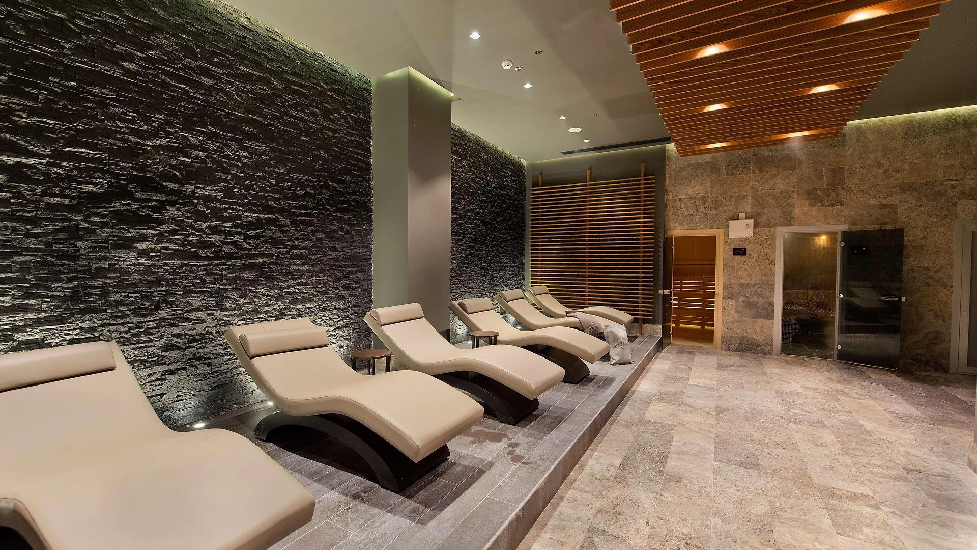 *****  Ramada Plaza Hotel & Spa ترابزون تركيا