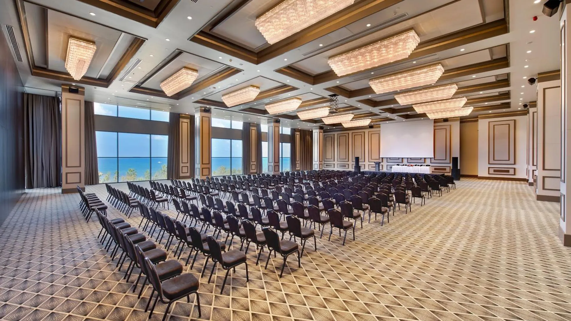 *****  Ramada Plaza Hotel & Spa ترابزون تركيا