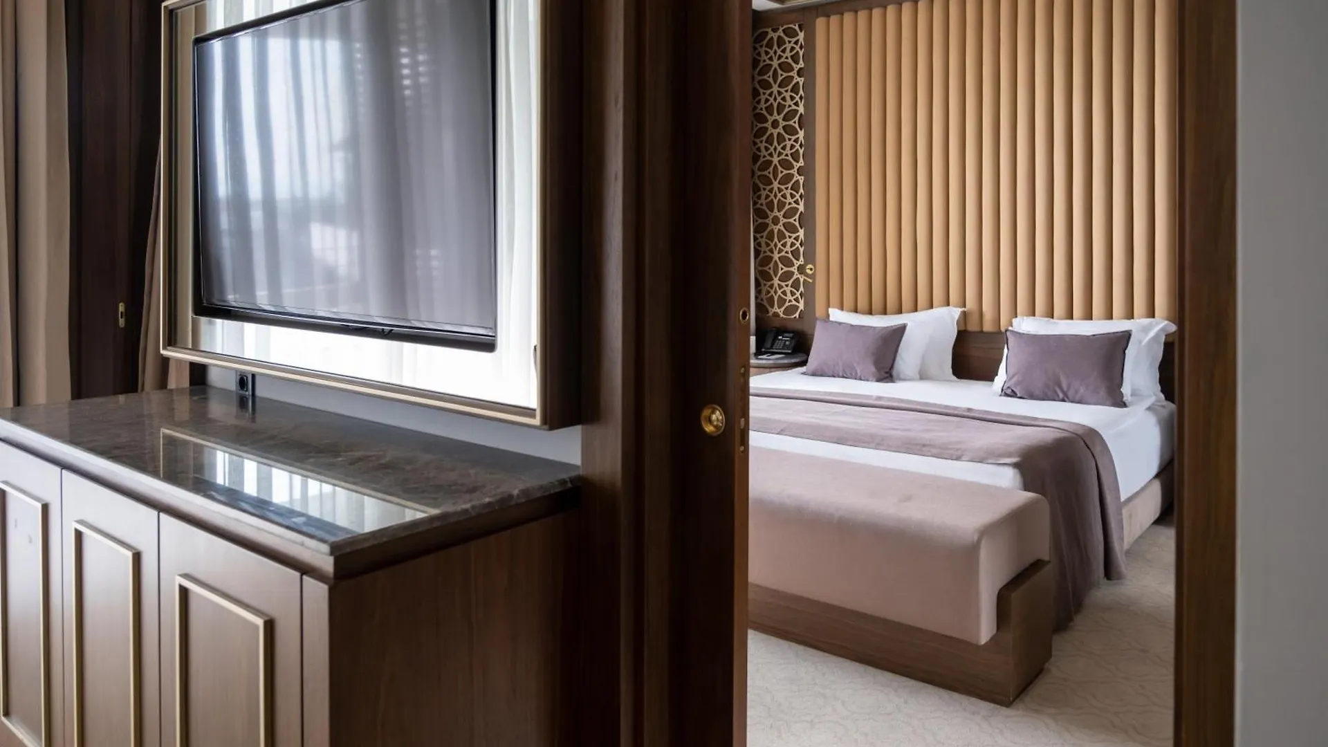 Ramada Plaza Hotel & Spa ترابزون